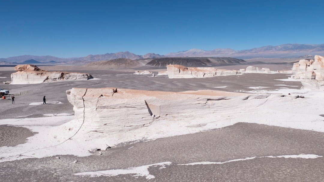 Argentina's Lithium Exports Get Boost as China Prices Surge, Testing Milei's Economic Bet
