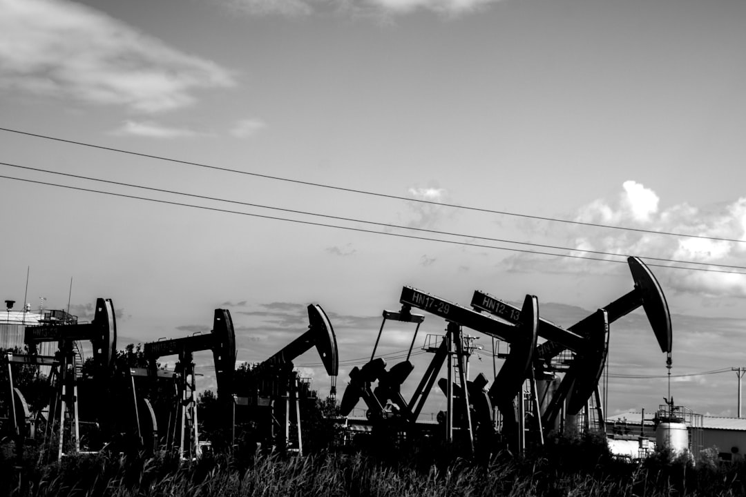 Oil Jumps 3% as Trump Rejects Iran Peace Deal. Here's What That Means for Your Wallet