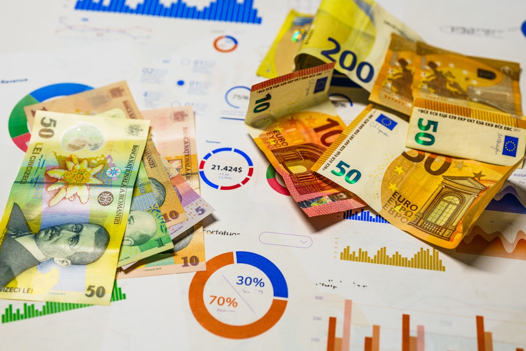 Romania Slides into Recession as Neighbors Bulgaria and Croatia Surge After Euro Adoption