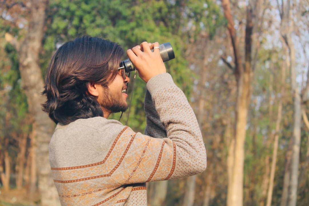 Gen Z's Unexpected Love Affair with Birdwatching: 750,000 Young Birders Redefine Conservation