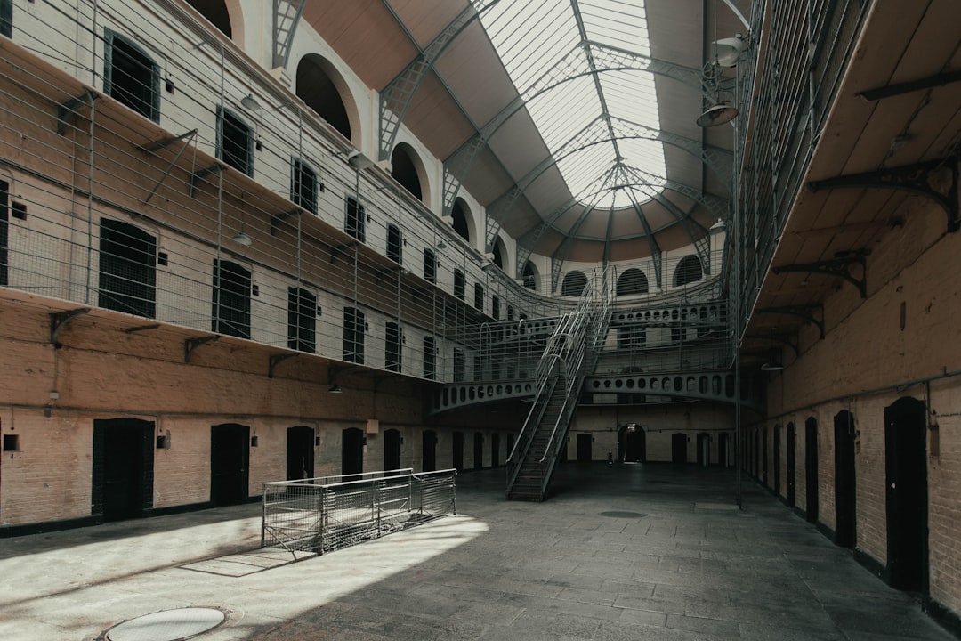 Damien Chazelle Reunites Cillian Murphy and Daniel Craig for 1940s Prison Drama