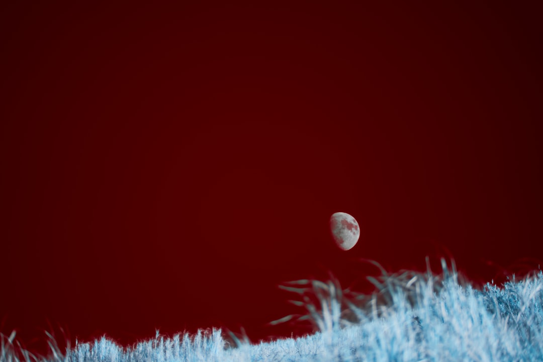 Blue Origin Claims Breakthrough in Extracting Oxygen from Lunar Soil