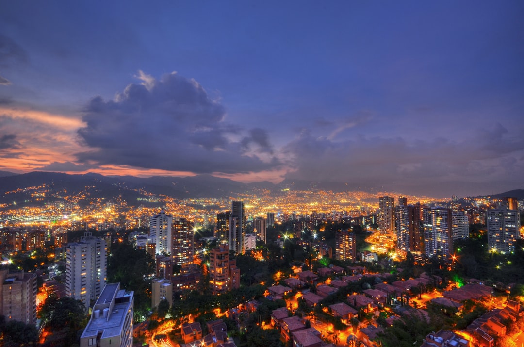 Medellín's 'Gringo Price' Problem: How Digital Nomads Are Beating Airbnb's Inflated Mid-Term Rentals