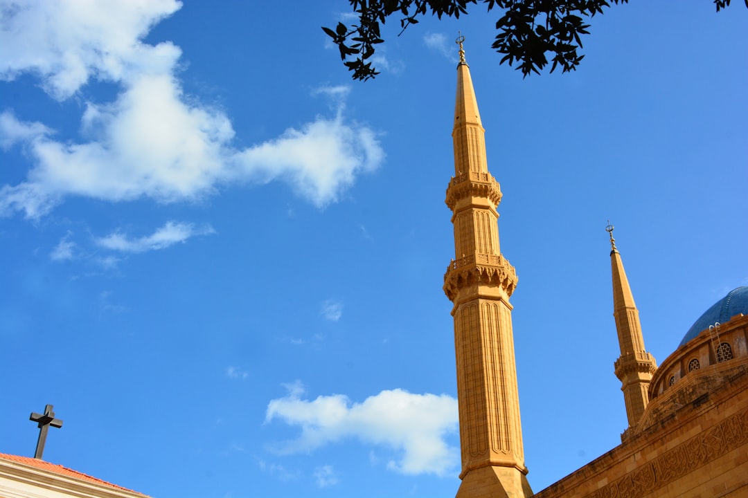 Shiite Religious Authority Faces Backlash for Refusing to Shelter War Displaced