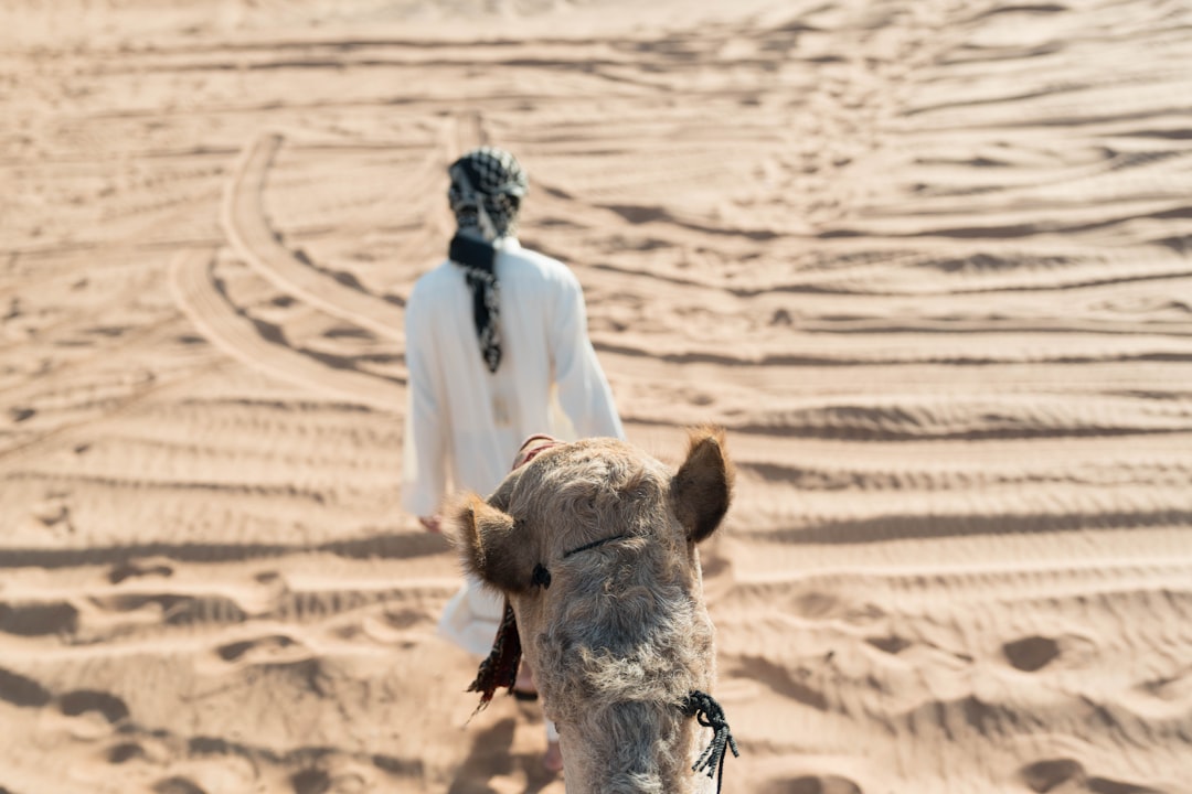 UAE Restricts Traditional Emirati Dress in Social Media Content to Non-Emiratis
