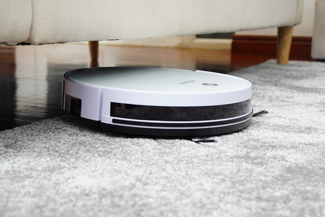 Engineer Gets $30K Bounty After Finding Robot Vacuum Vulnerability