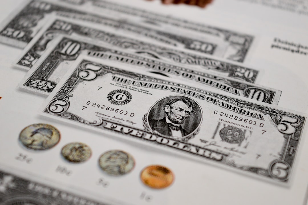 China's 'De-Dollarization' Proves Illusory as Holdings Shift to Banks, CFR Analysis Shows