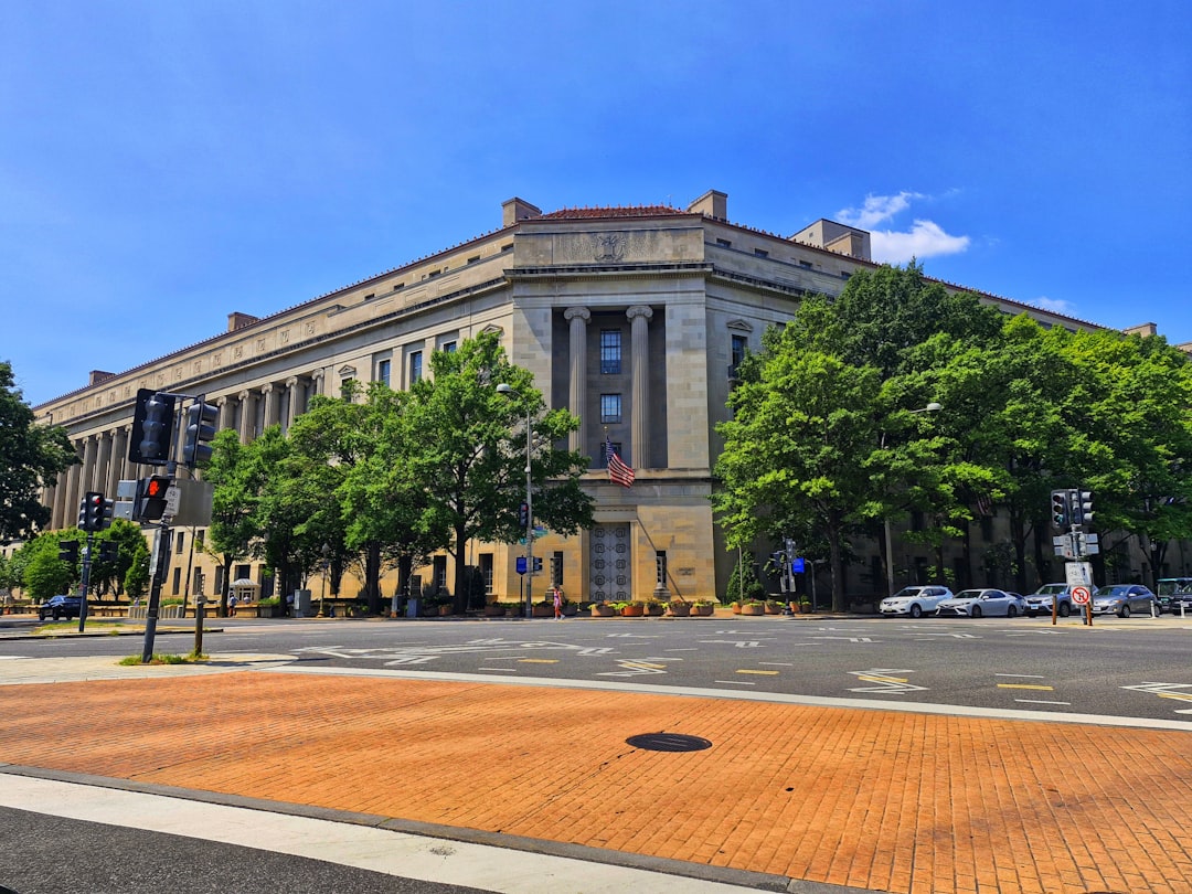 Romania's Supreme Court Blocks Premier's Judicial Reform Committee, Raising Constitutional Questions