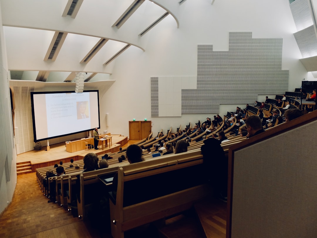 Colleges Turn to Oral Exams as AI Makes Written Homework Obsolete