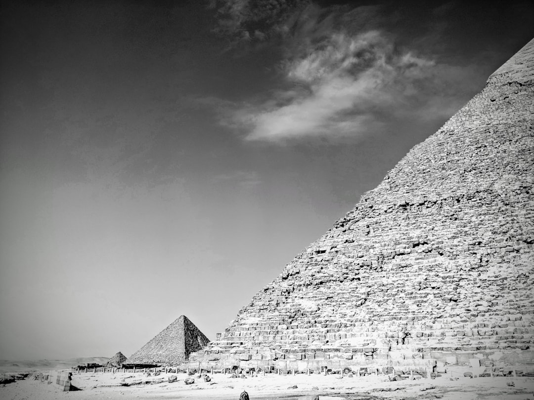 Giza Hotels Are Suspiciously Cheap - Should Budget Travelers Stay Near the Pyramids?
