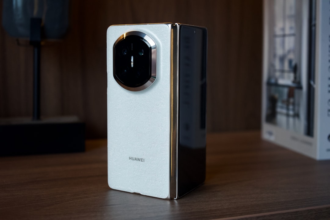 Apple's Foldable iPhone Delayed by Engineering Reality