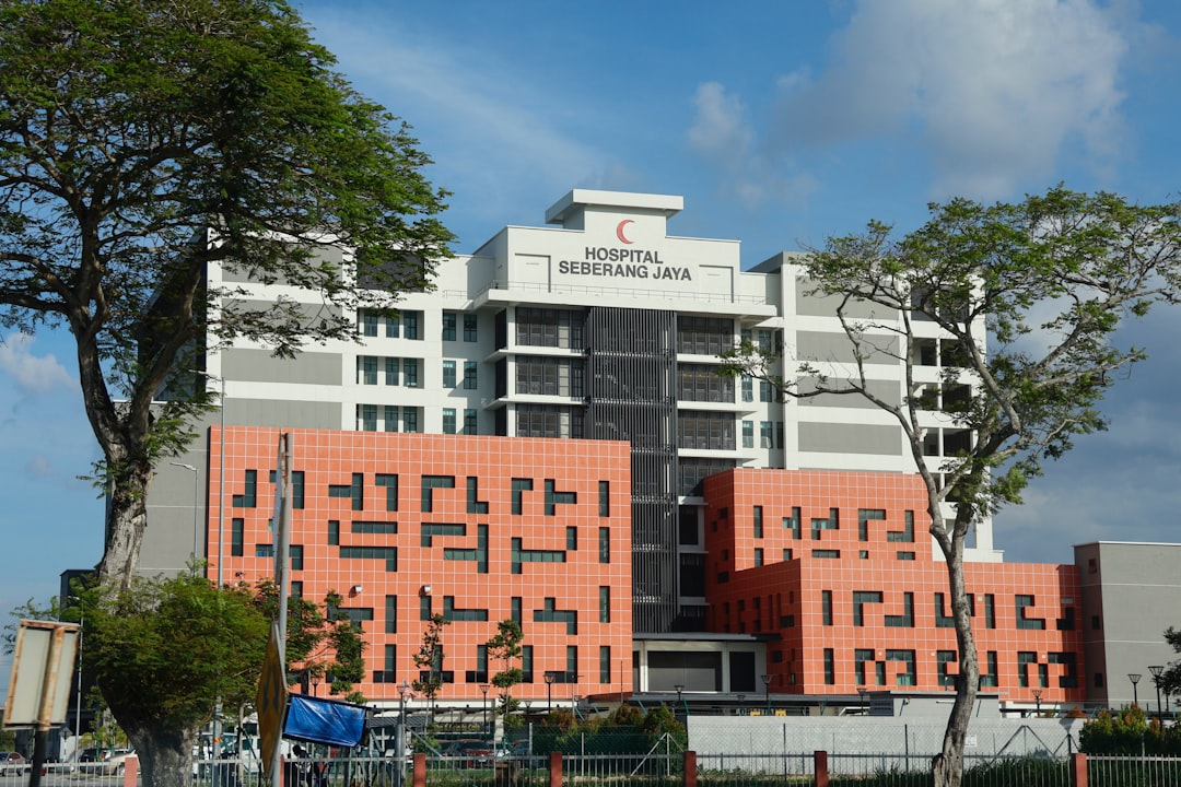 Sunway Healthcare Shares Soar in Malaysia's Biggest IPO in Nine Years