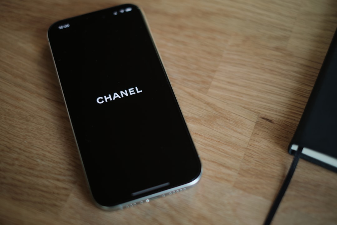 Claude Hits #1 on App Store as Users Boycott ChatGPT Over Pentagon Deal