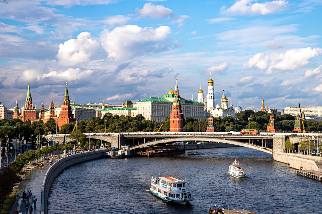 Public Mood Shifts as Russians Express 'Profound Disappointment' in Putin, Guardian Reports