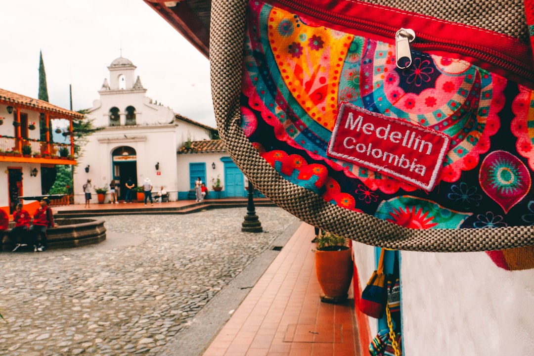 Why Digital Nomads Are Flying to Colombia for $1,100 Eye Surgery