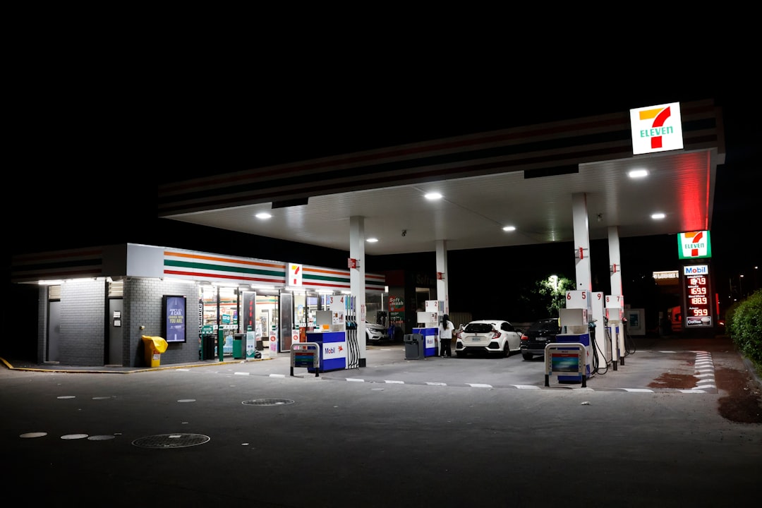 Australian Retailers Accused of Fuel Price Gouging as Oil Crisis Deepens