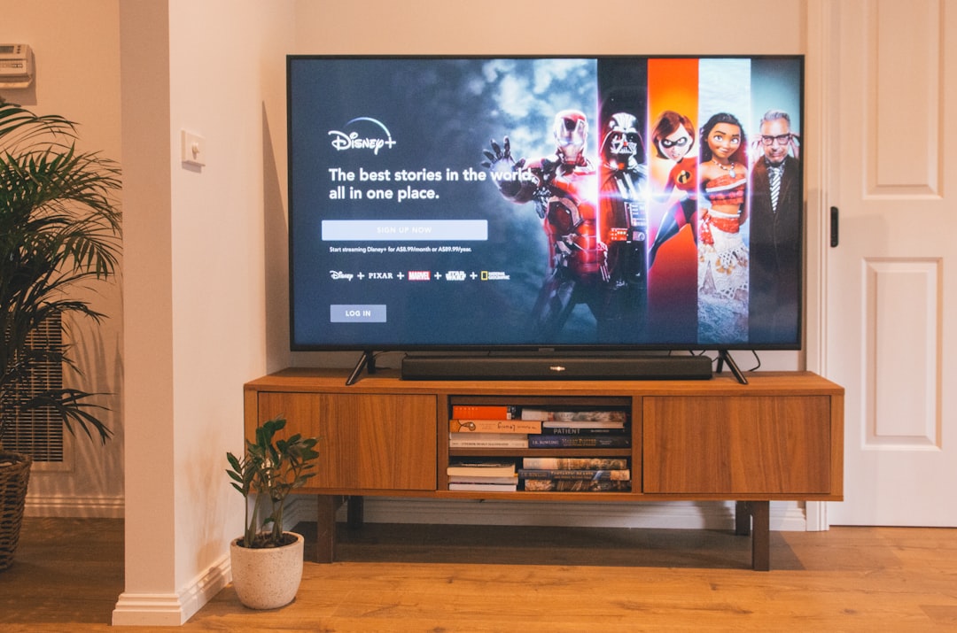 Hisense TVs Now Force Owners to Watch Ads When Switching Inputs—Smart TV Dystopia Arrives