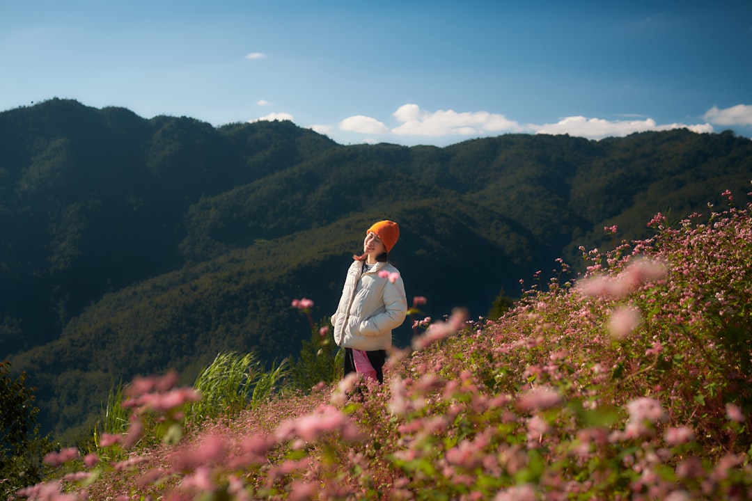 Does Solo Travel Novelty Fade? Long-Term Backpackers Weigh In