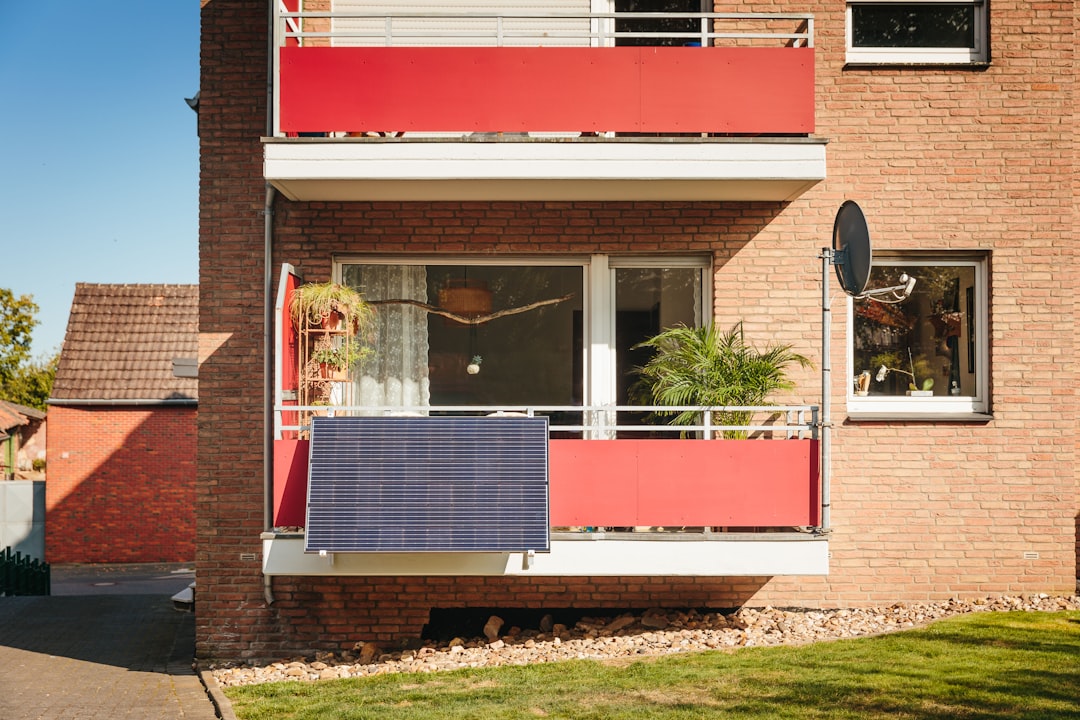 Balcony Solar Systems Pay Off, But Battery Storage Still Doesn't Pencil Out