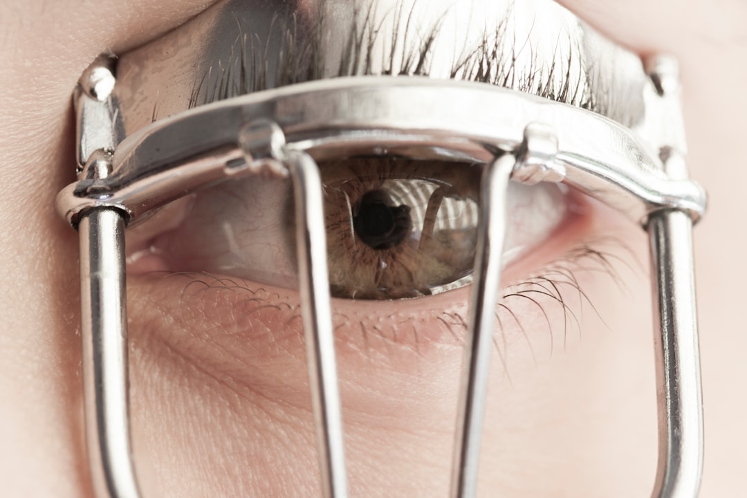 Wireless Eye Implant Lets Blind Patients Read Again
