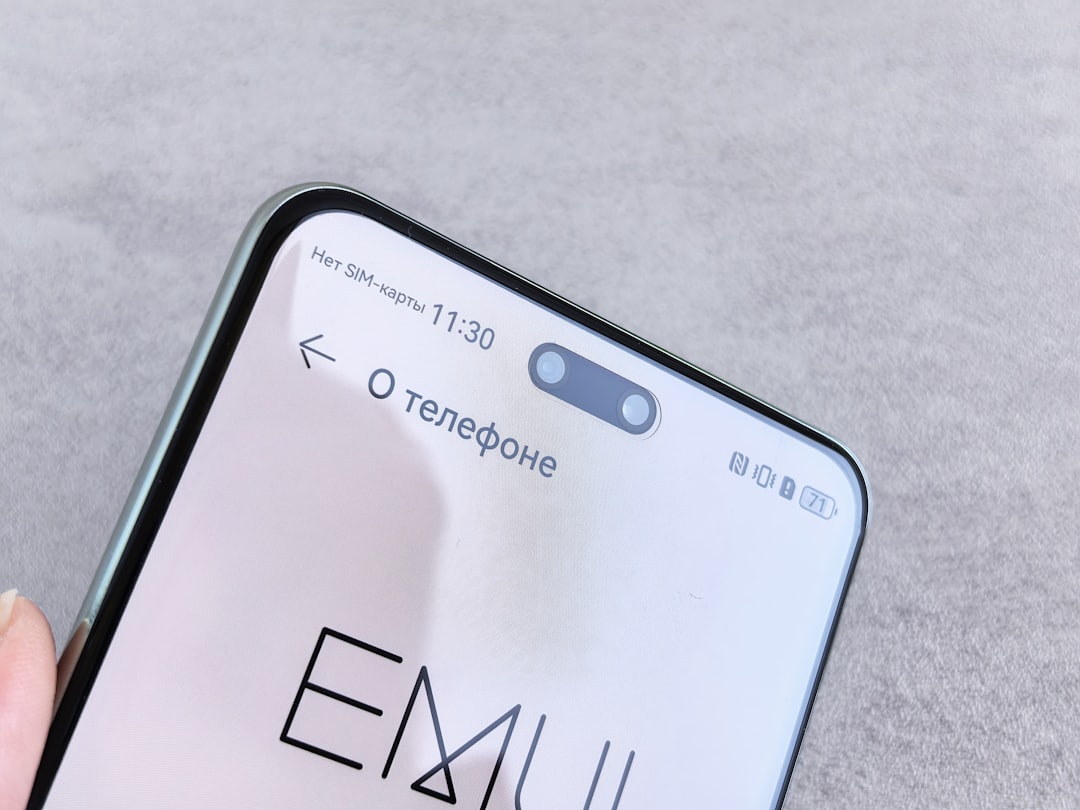 Dual-Screen Smartphone Combines E-Ink and LCD in Single Device