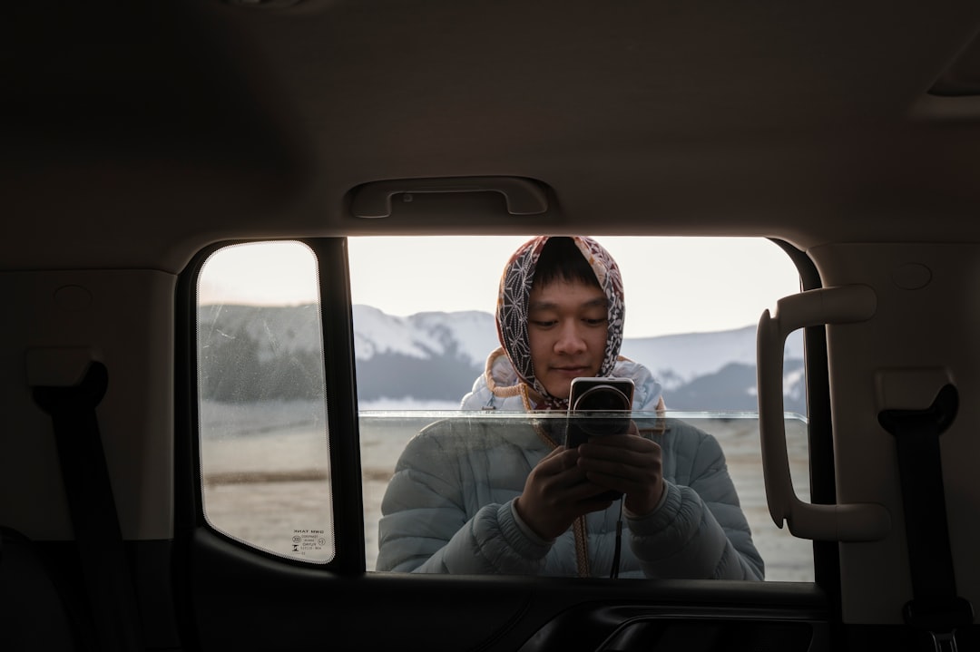 The Digital Nomad Loneliness Crisis: What Happens After a Decade on the Road